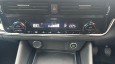 Nissan Qashqai 1.3 DiG-T MH N-Connecta 5dr Petrol Hatchback